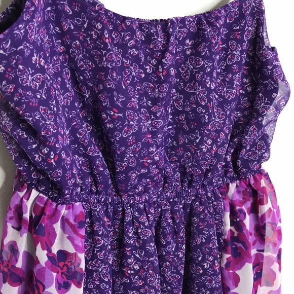 ✨3/$50✨ HP 🥳 Flowers and Butterfly Spaghetti Strap Dress - Picture 4 of 10